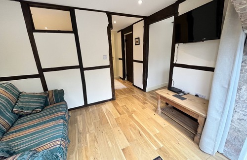 Lydney Bed & Breakfast | Swan House Tea Room and Bed & Breakfast
