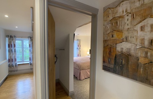 Lydney Bed & Breakfast | Swan House Tea Room and Bed & Breakfast