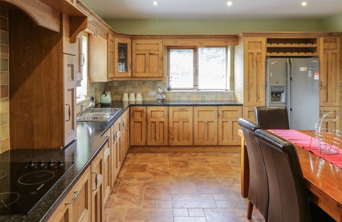 Ballyroddy Cottage | Swan Lake