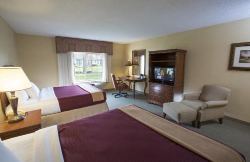 Tyner Resort | Swan Lake Resort