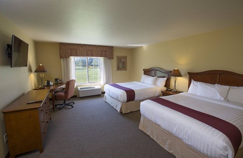 Tyner Resort | Swan Lake Resort