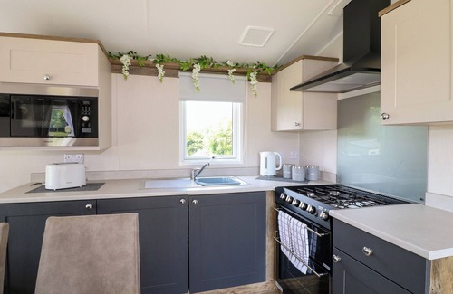 Edwinstowe Cottage | Swan Lodge