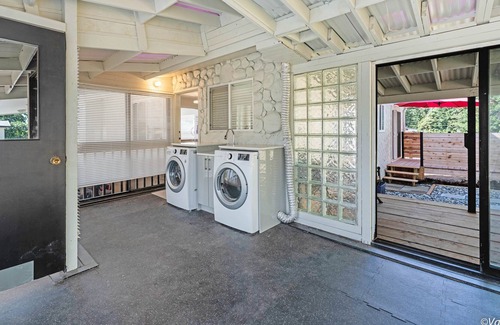 Mission House | Swan Place - Cheerful 3-bedroom home in Mission