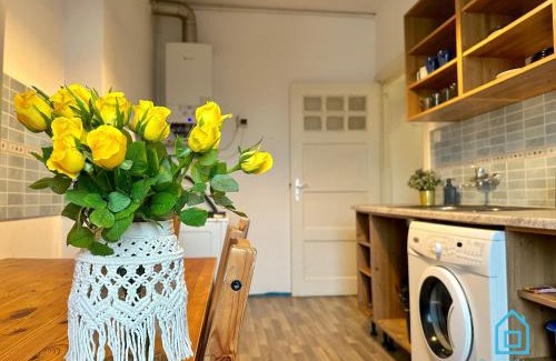 Zaspa House | Swan Room -15 Minutes to Gdańsk Old Town & Seaside