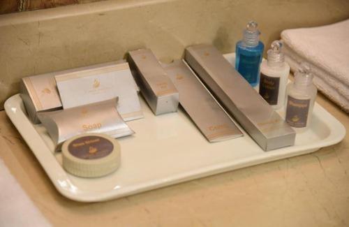 Johar Town Hotel | Swan Suites