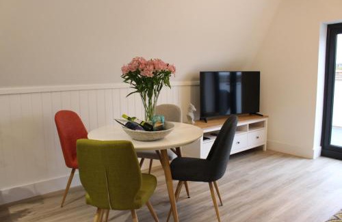 Lowestoft Apartment | Swan View, Oulton Broad