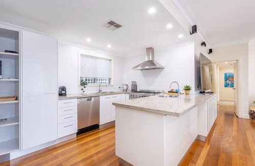 Swanbourne House | Swanbourne Family Home - Executive Escapes
