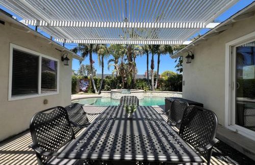 Hermosa Village House | Swanky 5 bedroom 45 bath home (3 Master Suites)