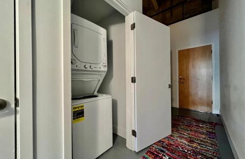 Otterbien Home Apartment | Swanky Loft Near Kings Island, Brewery, Bike Trail