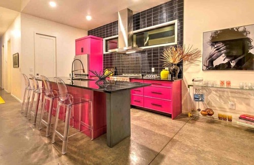 Shelby Hills House | Swanky Lux Home! Private Pool! 11 Beds