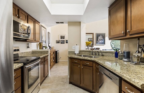 Quail Hill House | Swanky North Phx Upscale Townhome, Patio, Pool, Near Golf