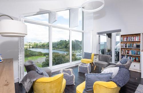 Maenporth House | Swanpool View