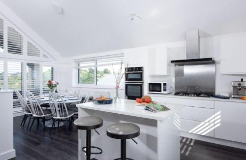 Maenporth House | Swanpool View
