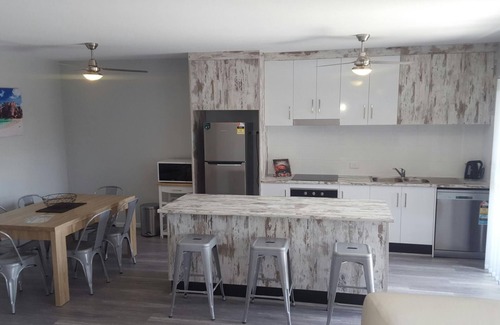 Murray Bridge Apartment | Swanport Central holiday rentals