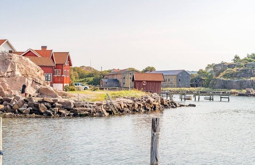 Gerlesborg Condo | Sweden, family friendly 200m from the sea