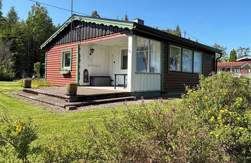 Storfors Cabin | Swedish house directly on the lake with boat ramp & boat