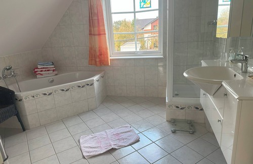 Lausa House | Swedish house with piano