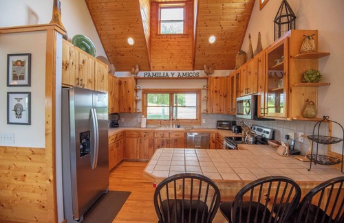 Piney Creek Cabin | Sweeping Mountain Views | Wraparound Decks | Cloud Rise