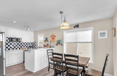 Lincoln City House | Sweeping ocean views for your families getaway with easy access to great beaches