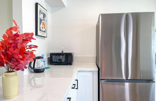 Valle Lindo Apartment | Sweet 2 bd for monthly stay! 20 mi to Disney