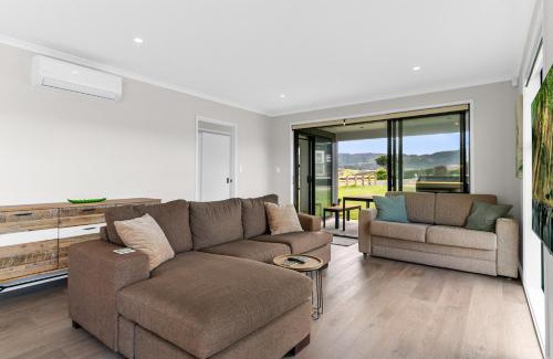 Mangawhai Heads House | Sweet and Stylish - Mangawhai Heads Holiday Home