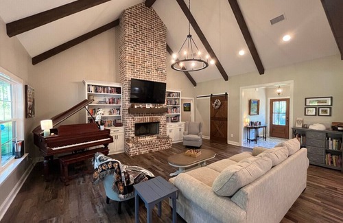 Waverly Apartment | Sweet Bay Creek in Auburn
