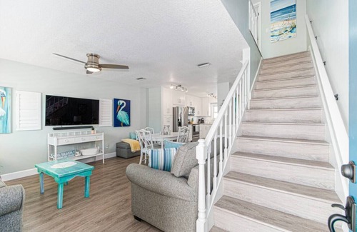 Jacksonville Beach House | Sweet Beach Townhome with Great Location!