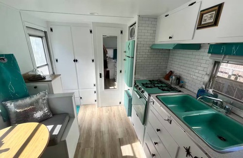 Eugene House | Sweet Betty Blue Vintage Chic RV