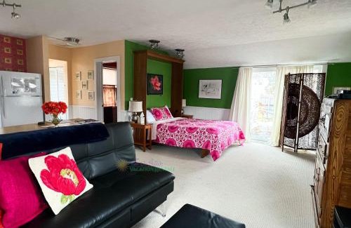 Suttons Bay Apartment | Sweet Cherry "Coral Shutter"