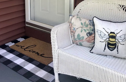 Trowbridge Park House | Sweet Cherry Oasis -Your Home away from Home