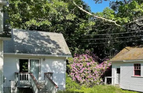 Phippsburg Cottage | Sweet comfy cottage on Small Point Road