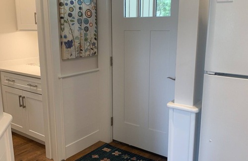 Beaufort House | Sweet cottage, Best Location, Close to Everything, River View