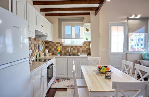 Chios Apartment | Sweet Cottage In The City