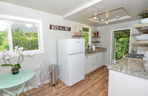 Anahola House | Sweet Country Cottage