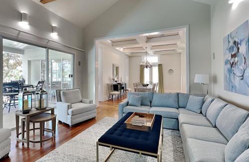 Crystal Shores House | Sweet Destiny