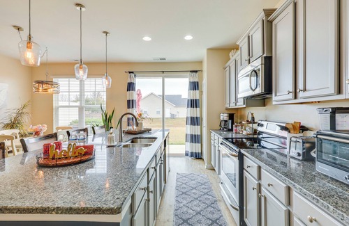 Murraysville House | ‘Sweet Dreamin’ Townhome ~ 7 Mi to Beach!