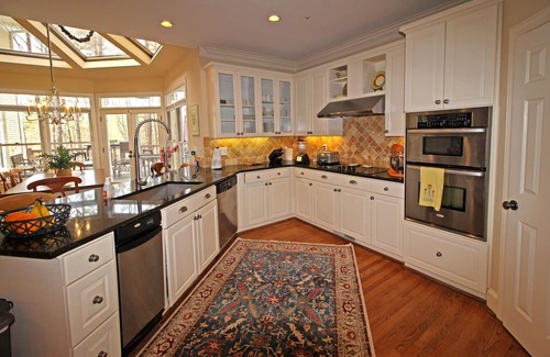 Monroe House | Sweet Elegant Lake Front 3 Acre Southern Hacienda