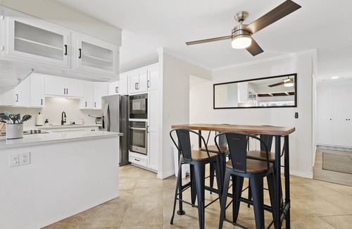 Clairemont Mesa East House | Sweet Escape | Family Retreat | Vibrant | Spa