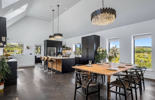 Ballyconneely Ski Chalet | Sweet Garden - A memorable stay