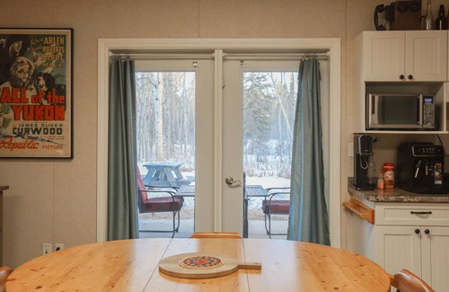 Whitehorse Apartment | Sweet Garden Suite