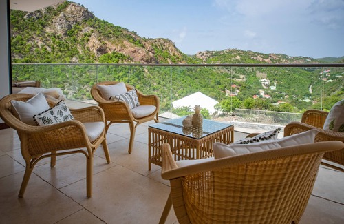 Camaruche Villa | Sweet Hill Villa Alba