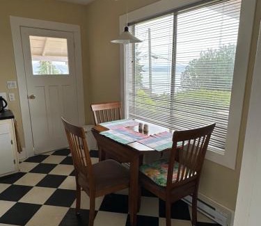 Alert Bay House | Sweet Home Alert Bay
