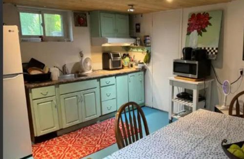 Hamilton House | Sweet home away