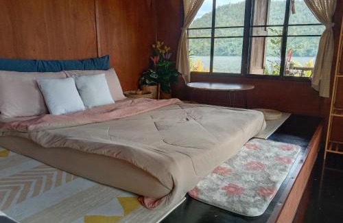 Si Sawat House | Sweet Home Floating House