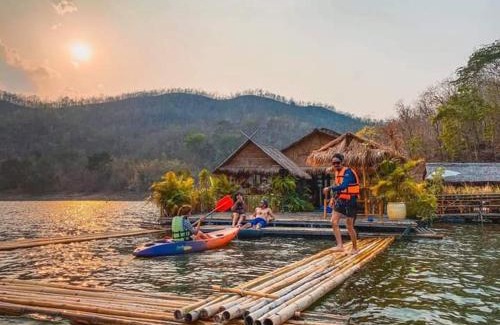 Si Sawat House | Sweet Home Floating House