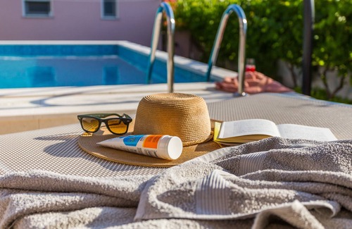 Stobrec Villa | "SWEET HOME MARIJA" with pool and garden.