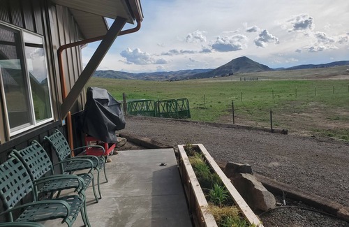 Sweet House | Sweet Home near Sweet, Sqaw Butte, Ola, Montour and Hot Springs!