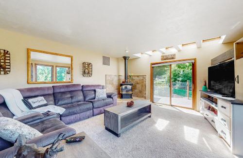 Foster House | Sweet Home Retreat