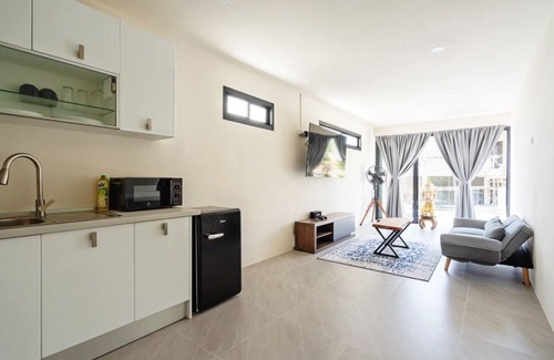 Maret Villa | Sweet home sea view pool apartment 5 mins from beach