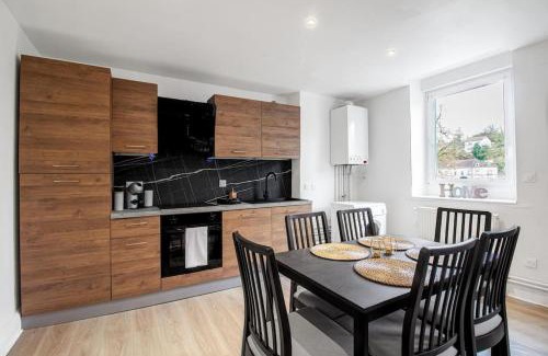Briey Apartment | Sweet Honey Briey